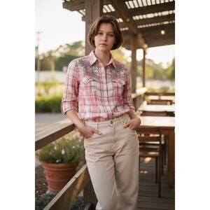 Destined To Roar Pearl Snap Western Pink Plaid Top Size Small